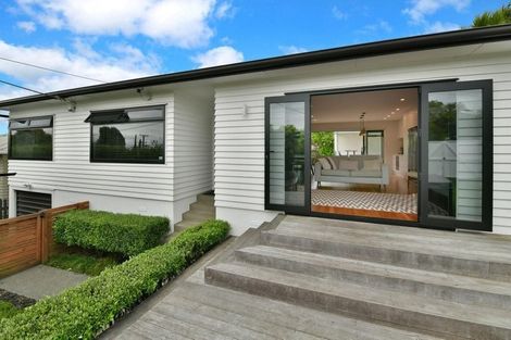 Photo of property in 49 Roseberry Avenue, Birkenhead, Auckland, 0626