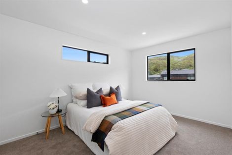 Photo of property in 5 Pihipihi Way, Crofton Downs, Wellington, 6035