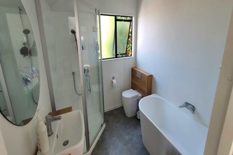 Photo of property in 287 Karaka Bay Road, Karaka Bays, Wellington, 6022