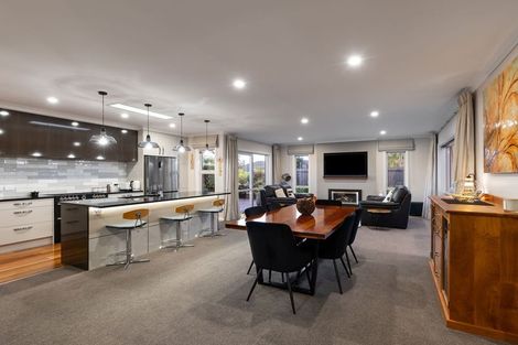 Photo of property in 3 Silicon Way, Fitzherbert, Palmerston North, 4410
