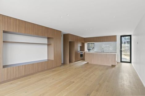 Photo of property in 83 Melbourne Road, Island Bay, Wellington, 6023