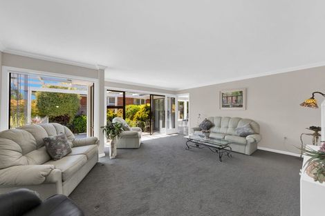 Photo of property in 233 Fifield Terrace, Opawa, Christchurch, 8023