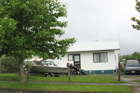 Photo of property in 18 Commins Road, Onerahi, Whangarei, 0110