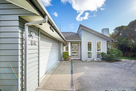 Photo of property in 64 Aotea Drive, Aotea, Porirua, 5024