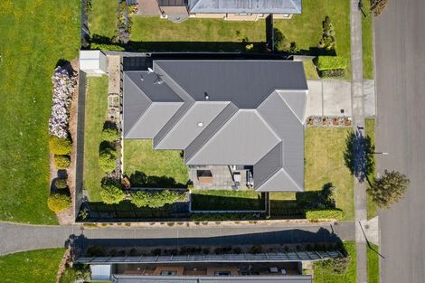 Photo of property in 21 Nelson Avenue, Aotea, Porirua, 5024