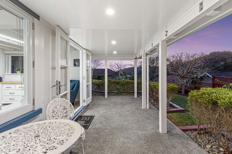 Photo of property in 105 Glendhu Road, Bayview, Auckland, 0629