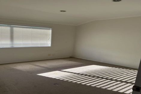Photo of property in 11 Velma Road, Hillcrest, Auckland, 0627