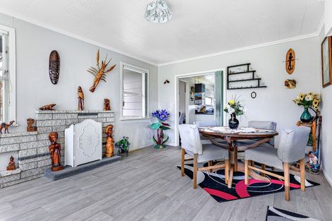 Photo of property in 28 Rosalind Street, Deanwell, Hamilton, 3206