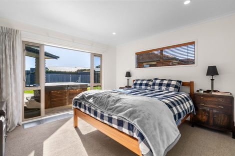 Photo of property in 13 Amberley Place, Flagstaff, Hamilton, 3210
