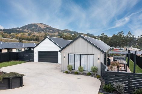 Photo of property in 64 Heathfield Drive, Mosgiel, 9024