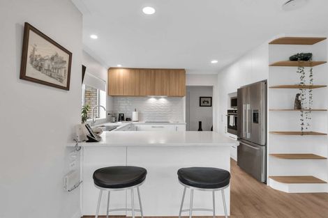 Photo of property in 21 Beachwater Drive, Papamoa Beach, Papamoa, 3118