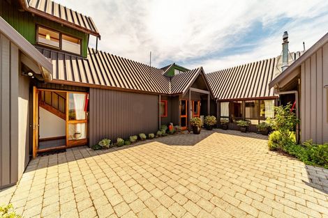 Photo of property in 297 Porangahau Road, Waipukurau, 4282