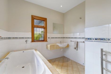 Photo of property in 4 Claxton Place, Saint Martins, Christchurch, 8022