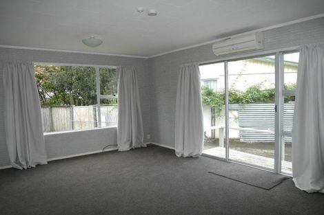 Photo of property in 43 Arawhata Road, Paraparaumu, 5032