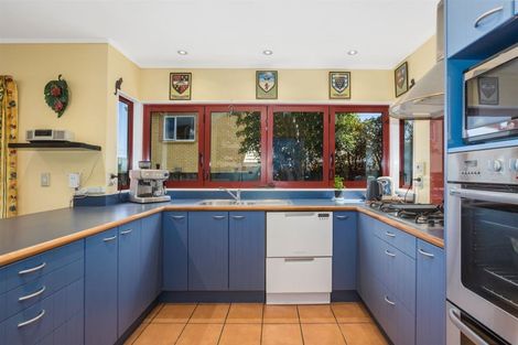 Photo of property in 12 Kilkelly Close, Tawa, Wellington, 5028