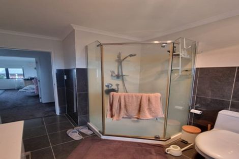 Photo of property in 177 Keri Vista Rise, Papakura, 2110