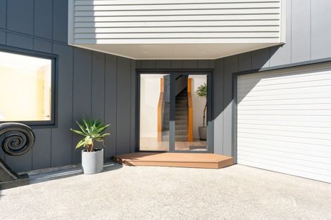 Photo of property in 173a Severn Street, Island Bay, Wellington, 6023