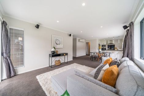 Photo of property in 107 Riverstone Drive, Riverstone Terraces, Upper Hutt, 5018