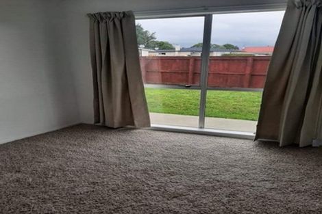 Photo of property in 38 Strathmore Avenue, Levin, 5510