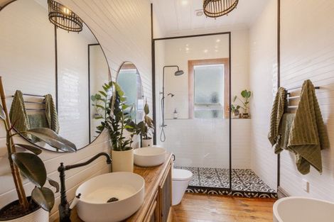 Photo of property in 1 Russell Street, Otane, 4202