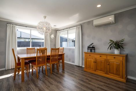Photo of property in 10 Warren Crescent, Hillmorton, Christchurch, 8025