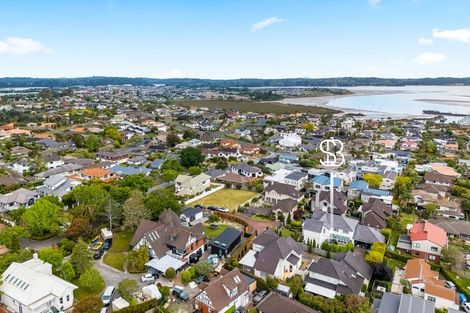Photo of property in 28b Bluefin Way, West Harbour, Auckland, 0618