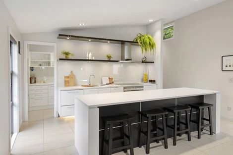 Photo of property in 1 Westall Lane, Avonhead, Christchurch, 8042