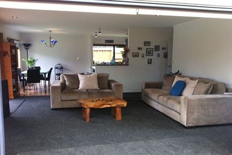 Photo of property in 274 Rangatira Road, Beach Haven, Auckland, 0626