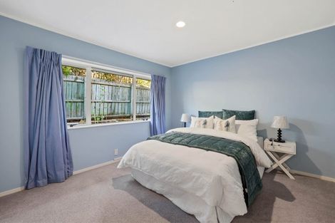 Photo of property in 33 Wiltshire Place, Somerville, Auckland, 2014