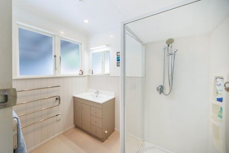 Photo of property in 121 Ruamahanga Crescent, Terrace End, Palmerston North, 4410