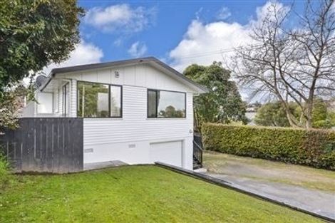 Photo of property in 2/51 Knightsbridge Drive, Forrest Hill, Auckland, 0620