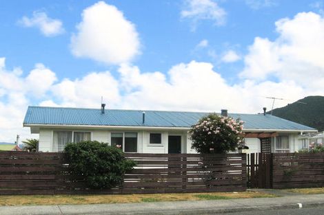 Photo of property in 33f1- Roband Crescent, Brown Owl, Upper Hutt, 5018