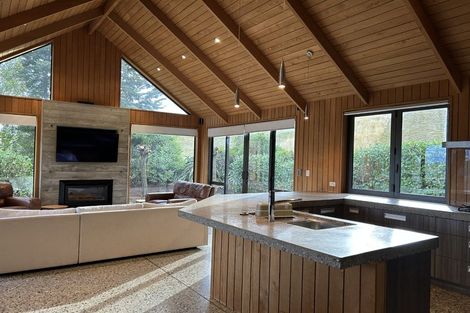 Photo of property in 15 Skye Lane, Jacks Point, Queenstown, 9371