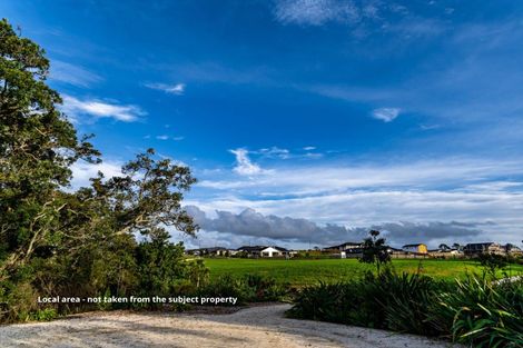 Photo of property in 38 Omahuru Road, Glenbrook, 2681