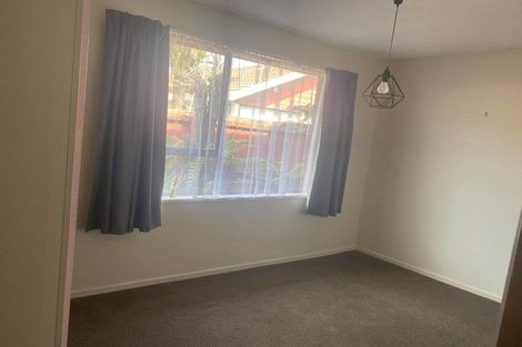 Photo of property in 2/36 Solomon Avenue, Redwood, Christchurch, 8051