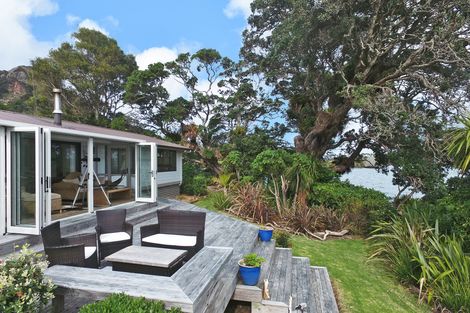 Photo of property in 136 Reotahi Road, Whangarei Heads, Whangarei, 0174