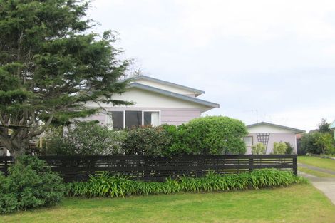 Photo of property in 136 Lorraine Place, Whangamata, 3620