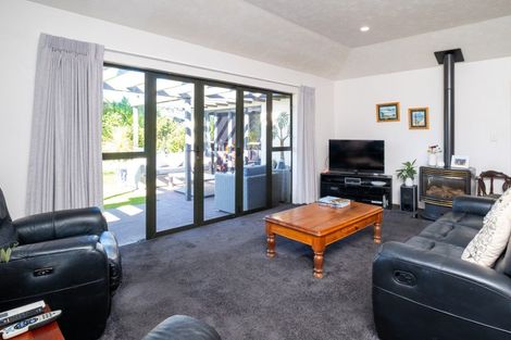 Photo of property in 11 Pukekura Place, Taradale, Napier, 4112