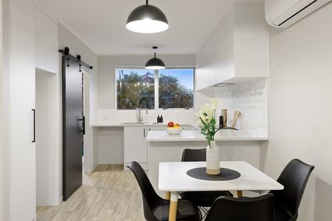 Photo of property in 7/1 Pine Street, New Lynn, Auckland, 0600