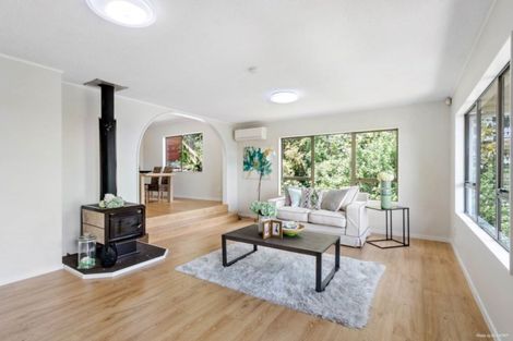 Photo of property in 2/180 Ti Rakau Drive, Pakuranga Heights, Auckland, 2010