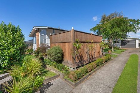 Photo of property in 15 Gem Street, Pukehangi, Rotorua, 3015