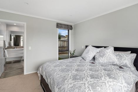 Photo of property in 22 Piata Street, Papamoa Beach, Papamoa, 3118
