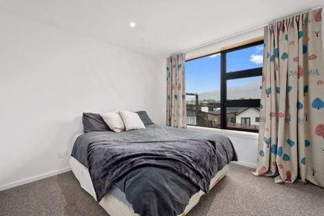 Photo of property in 49 Kirimoko Crescent, Wanaka, 9305