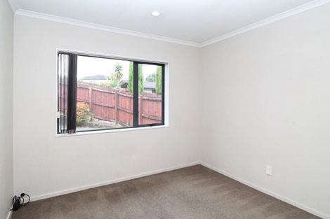 Photo of property in 6 Goh Place, Manurewa, Auckland, 2105