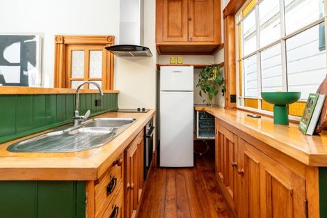 Photo of property in 84 Wilson Street, Newtown, Wellington, 6021