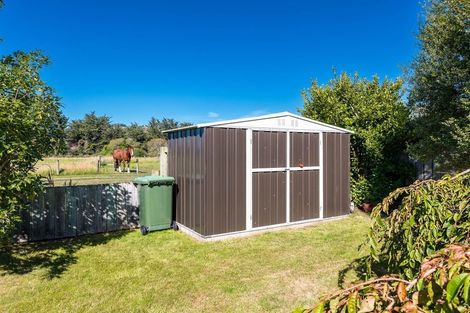 Photo of property in 17 Eric Batchelor Place, Waimate, 7924