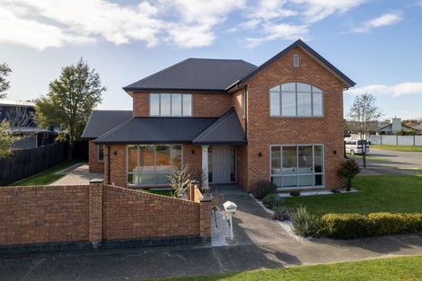 Photo of property in 2 Wedmore Close, Burwood, Christchurch, 8083