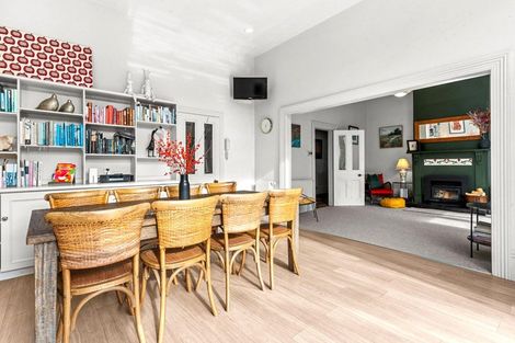 Photo of property in 8 Aikmans Road, Merivale, Christchurch, 8014