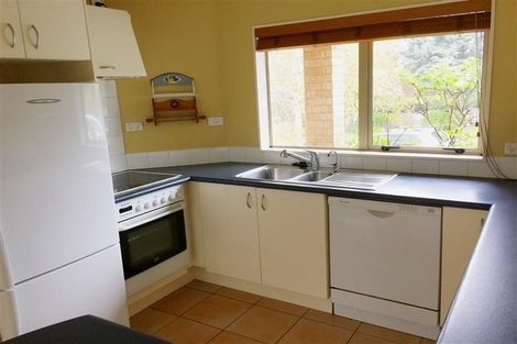 Photo of property in 12 Pukatea Avenue, Albany, Auckland, 0632