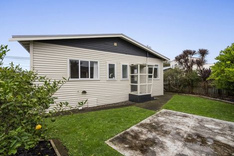 Photo of property in 188 Brooklands Road, Vogeltown, New Plymouth, 4310